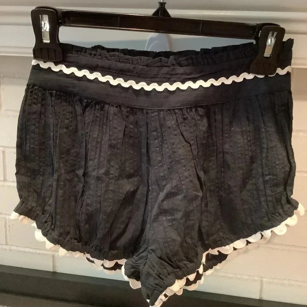 #244 NWT Anthropologie OVERSIZED Black Gauze Shorts Womens Size XS - Picture 4 of 5